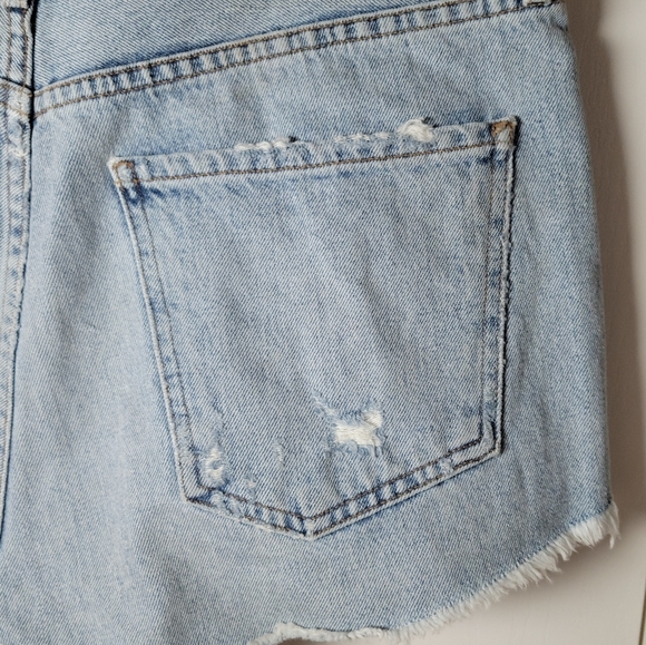 Citizens of Humanity Danielle Cut-Off Denim Shorts | Size 31 - Picture 9 of 12